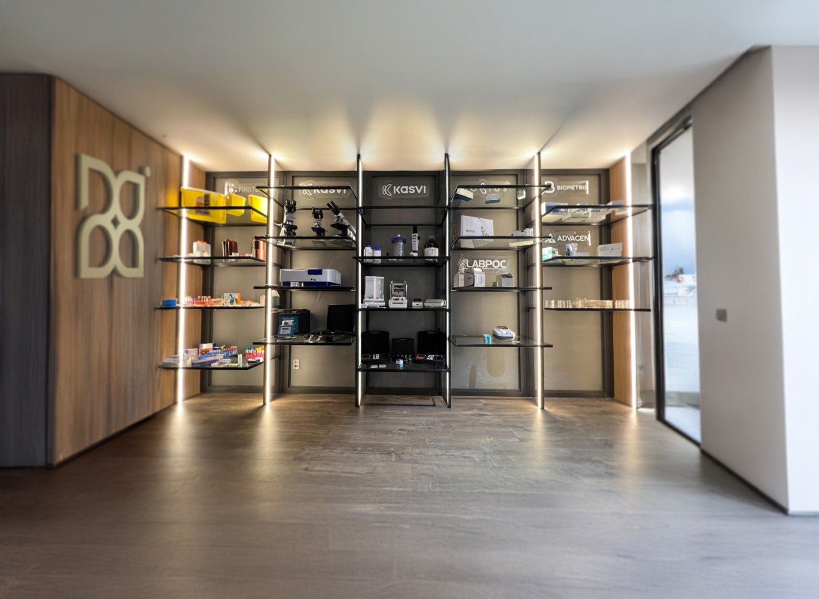 WhatsApp Image 2025-12-01 at 15.42.16